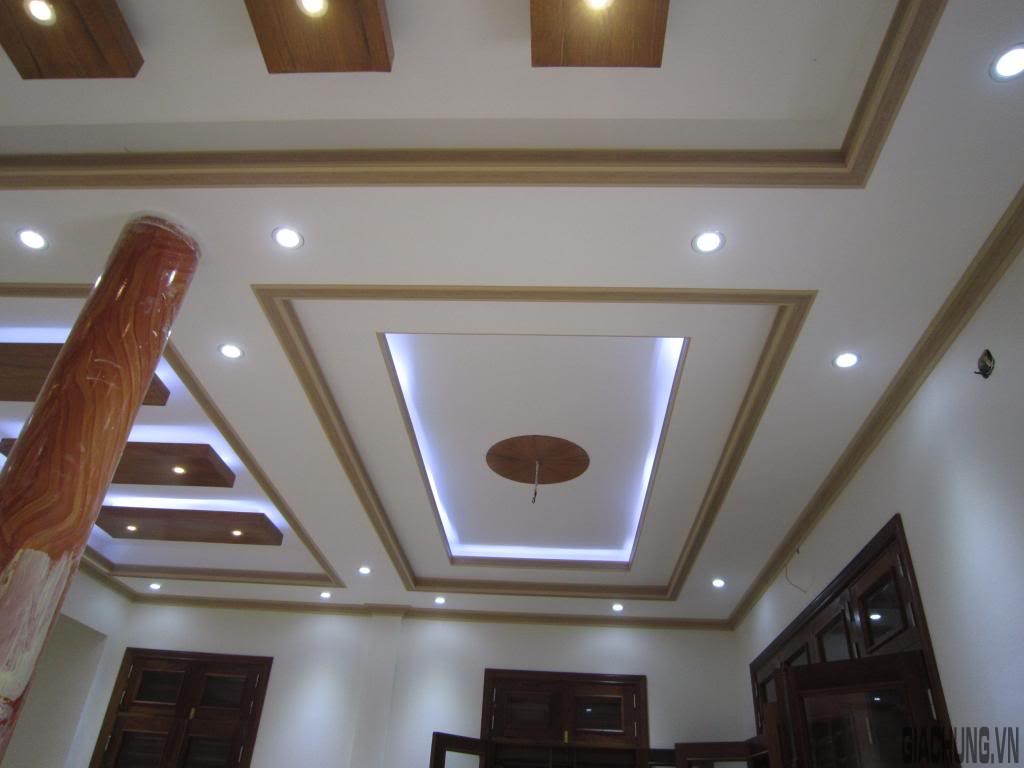 Thi công sơn phào chỉ trần nhà: Việc thi công sơn phào chỉ trần nhà sẽ giúp cho ngôi nhà của bạn trở nên ấn tượng và độc đáo hơn bao giờ hết. Với các kỹ thuật thi công hiện đại cùng vật liệu chất lượng, chúng tôi cam kết mang đến cho bạn một không gian sống hoàn hảo.